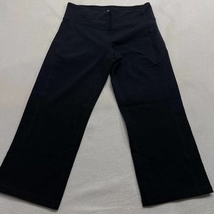 Athleta Leggings Womens Medium Black Kickbooty Capri Pull On Yoga Pants Stretch